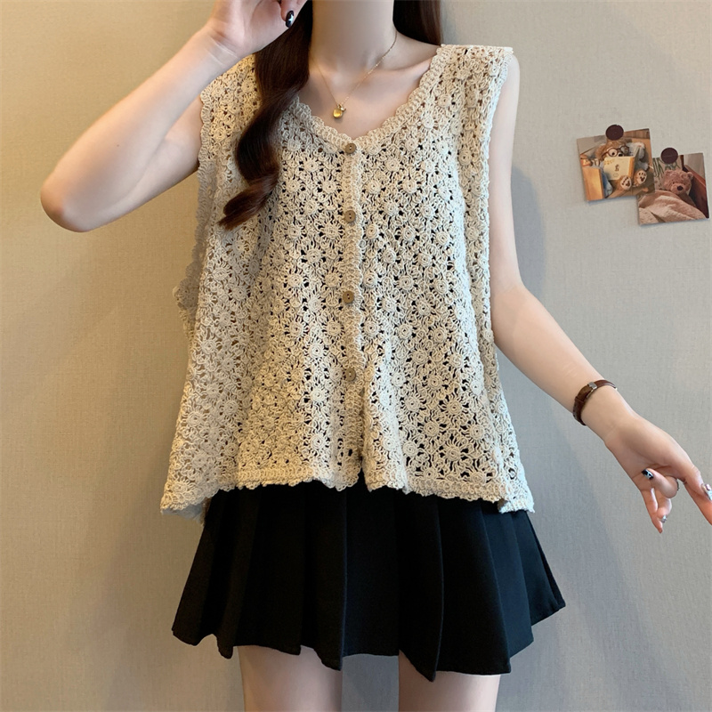 Short knitted waistcoat sleeveless vest for women