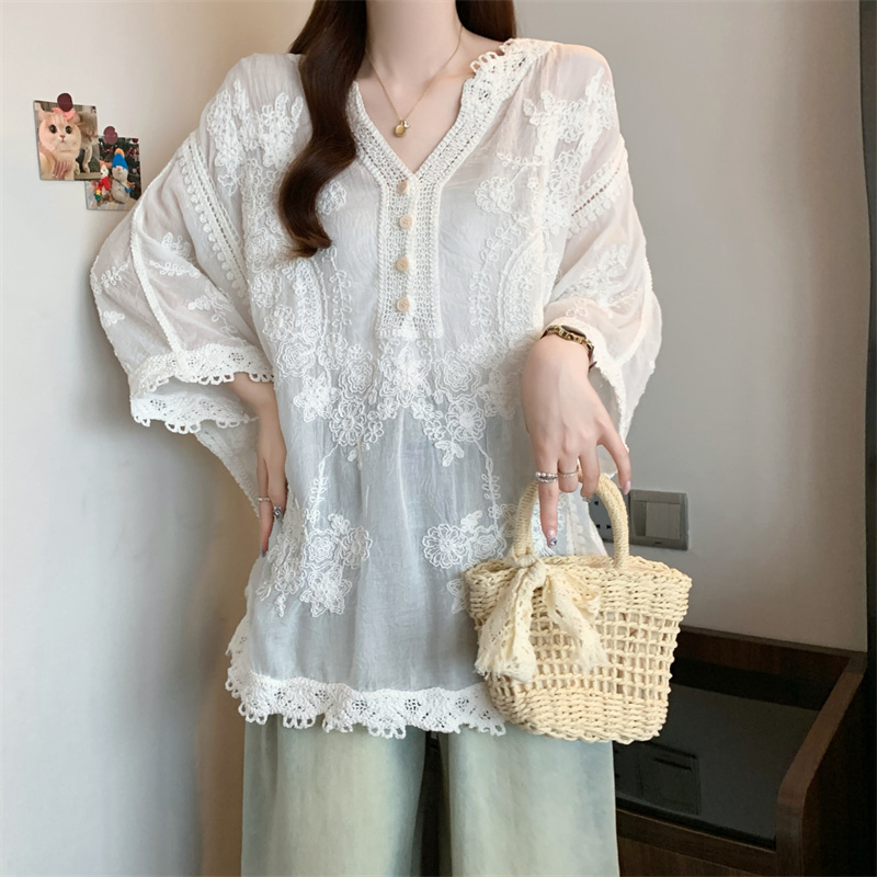 Summer fashion V-neck white shirt for women