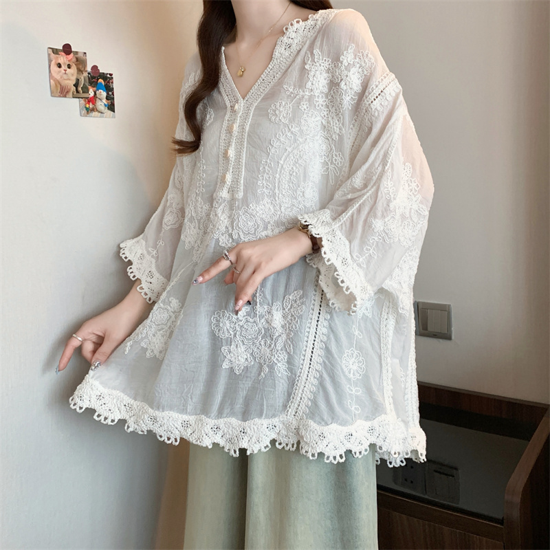 Summer fashion V-neck white shirt for women