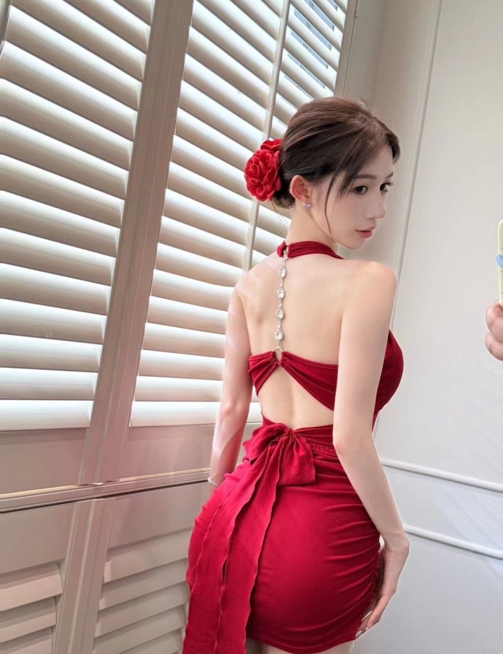 Short tight chain decoration sexy halter dress