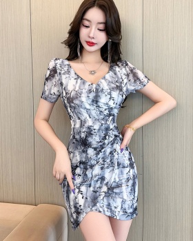 Low-cut sexy night show package hip gauze dress