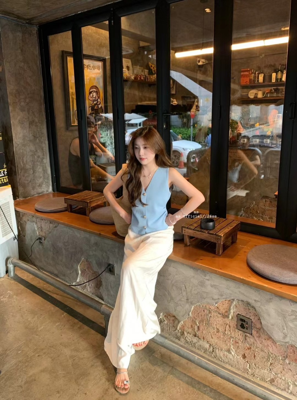 V-neck wears outside vest sleeveless waistcoat for women