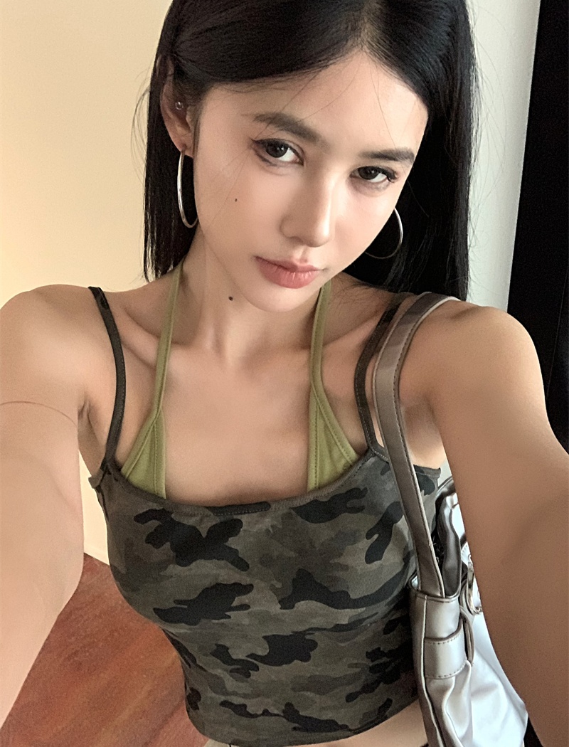 Wears outside camouflage tops halter American style vest