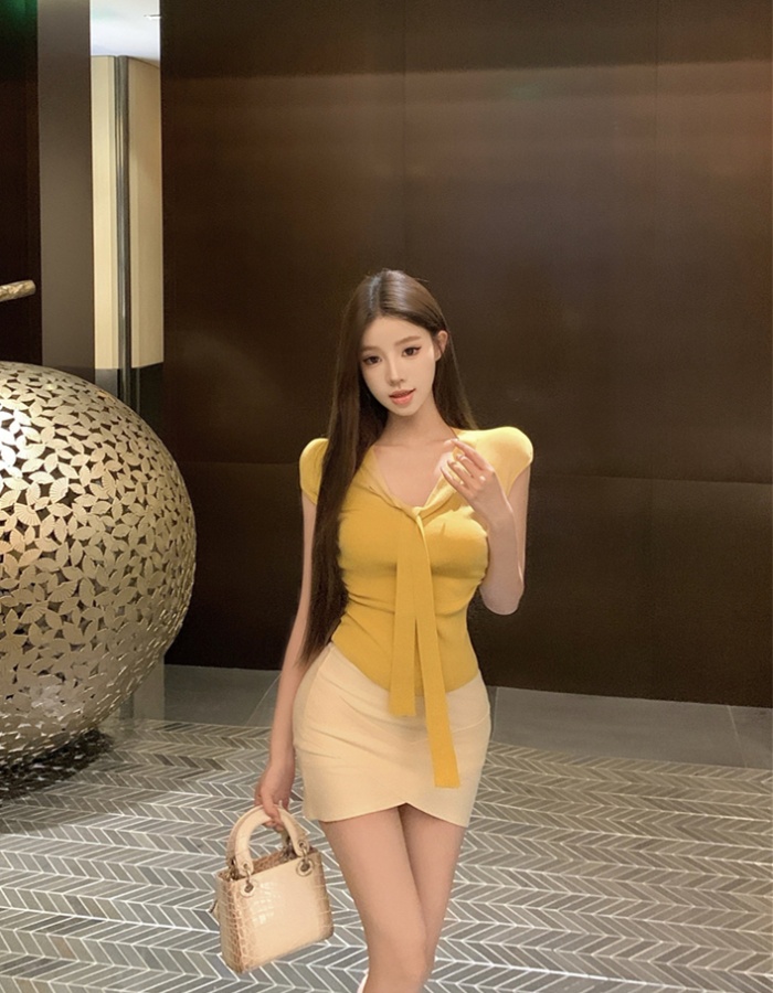 Summer Pseudo-two tops V-neck shawl for women