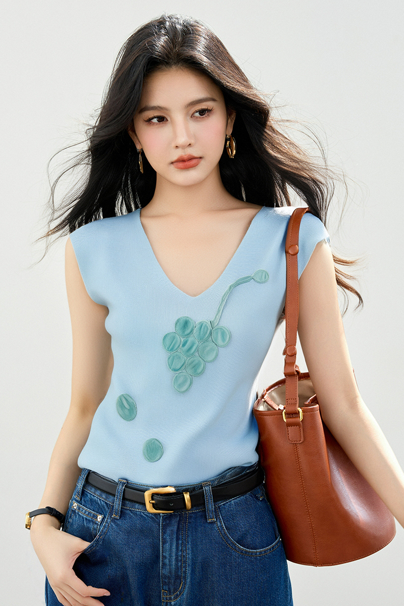 V-neck slim tops temperament summer T-shirt for women