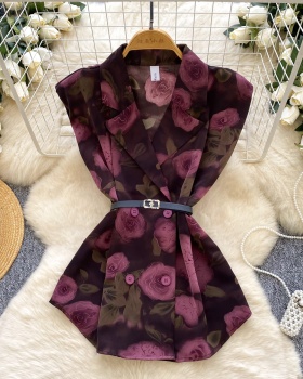 Pinched waist shirt floral business suit for women
