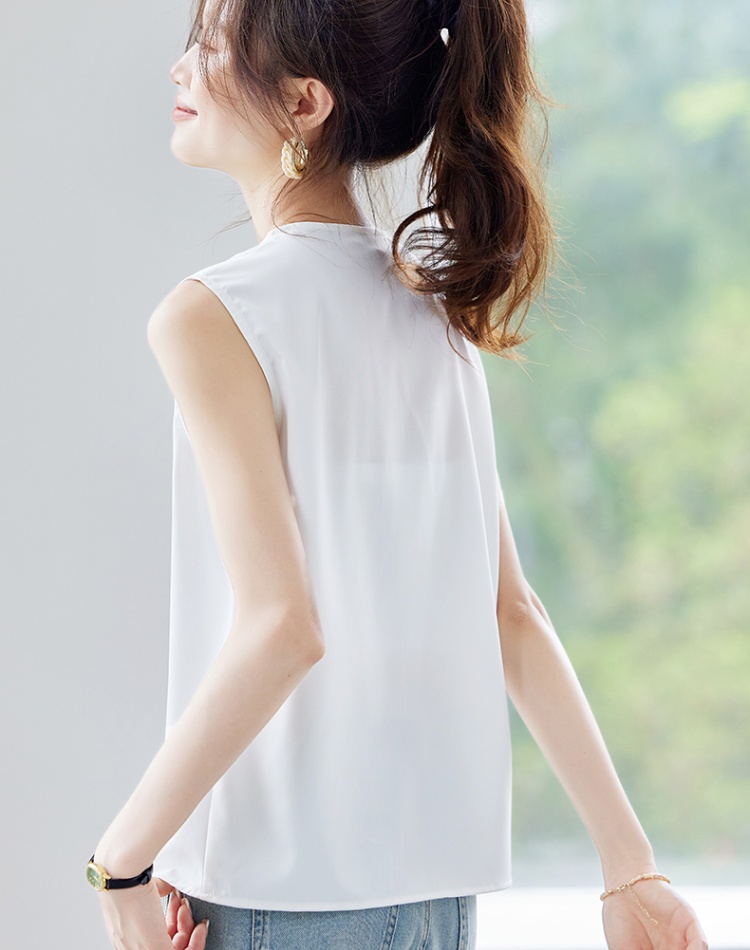 Sleeveless fashion vest V-neck shirt for women