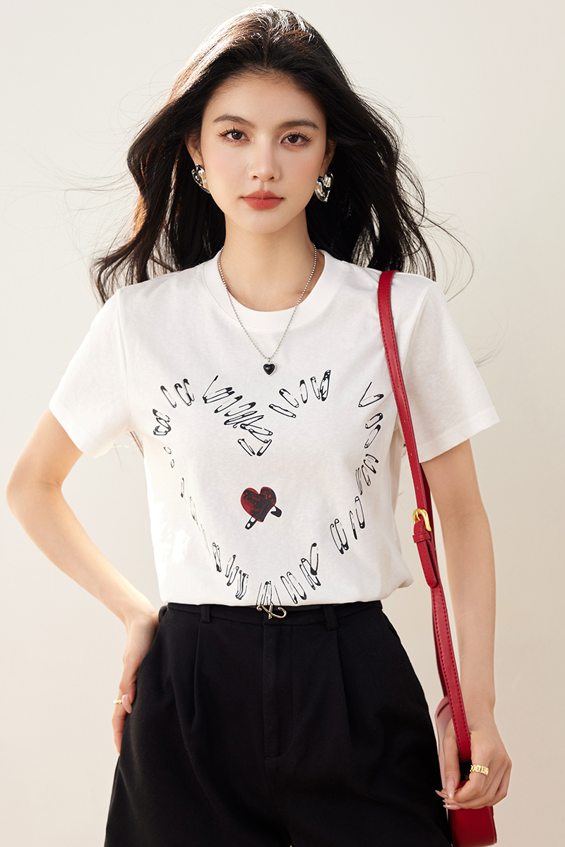 Thin pin slim Casual light niche heart T-shirt