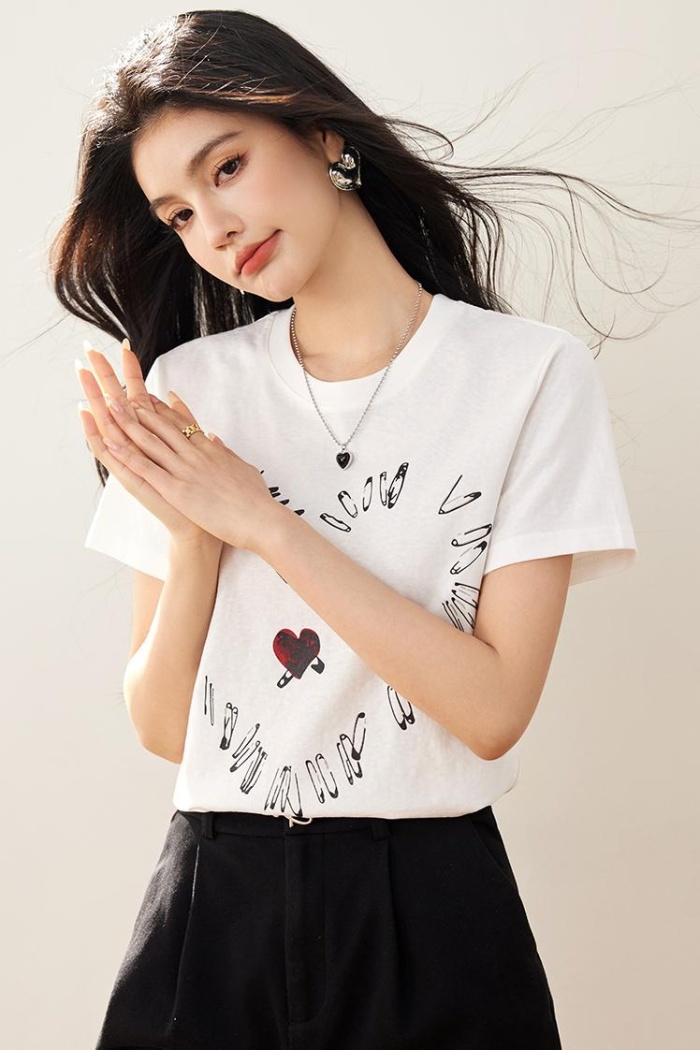 Thin pin slim Casual light niche heart T-shirt