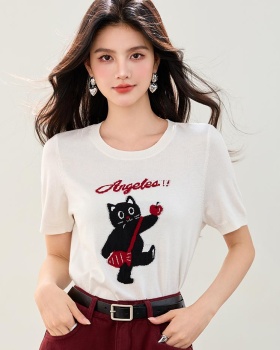 Short sleeve pullover round neck sweater