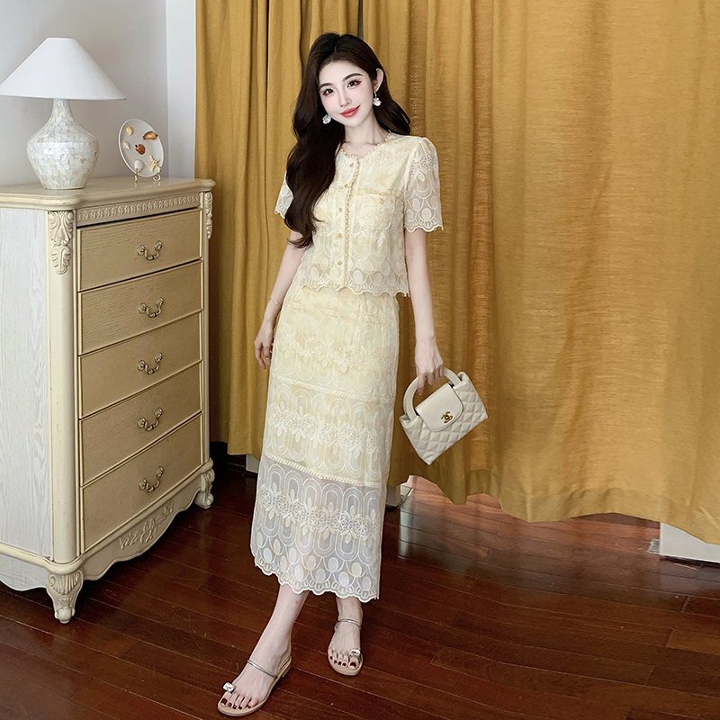 Chanelstyle short sleeve embroidery skirt 2pcs set