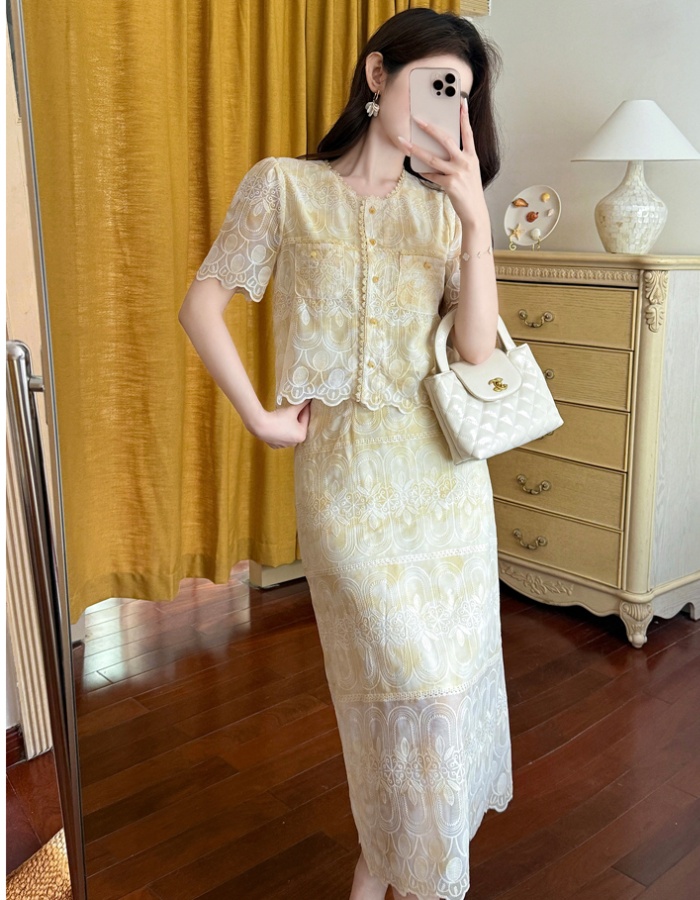 Chanelstyle short sleeve embroidery skirt 2pcs set
