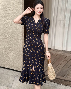 Floral split temperament commuting summer lady dress