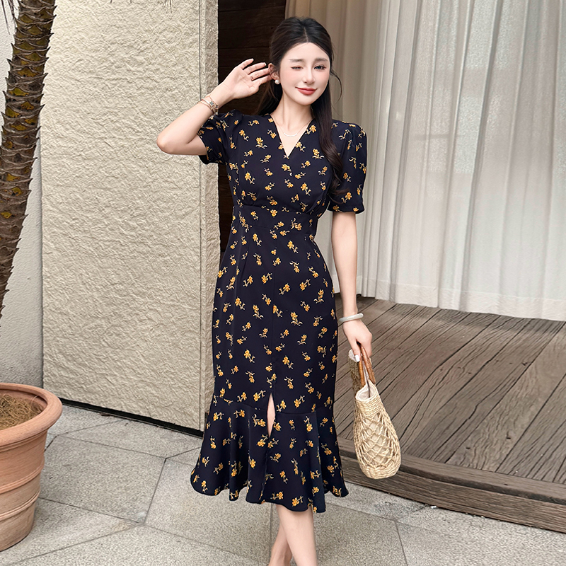 Floral split temperament commuting summer lady dress