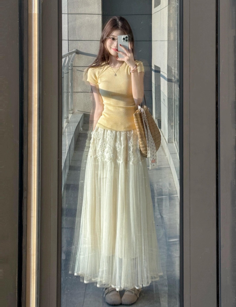 Round neck short sleeve skirt knitted flowers tops a set