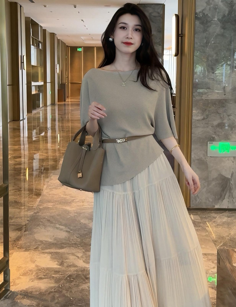Temperament tender tops commuting skirt 2pcs set for women