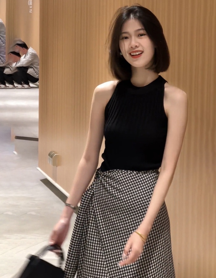 Halter knitted skirt black-white tops a set for women