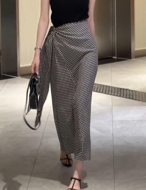 Halter knitted skirt black-white tops a set for women