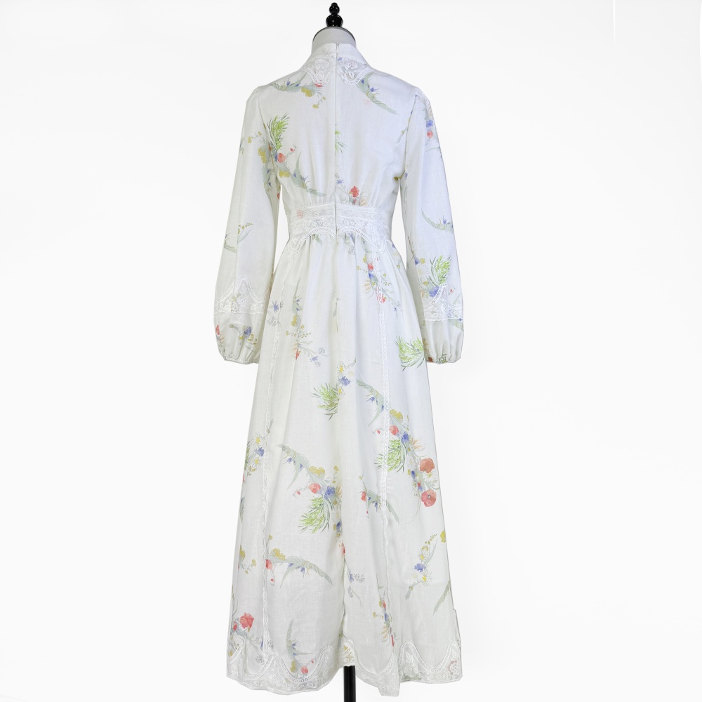Embroidery V-neck long dress lady vacation dress