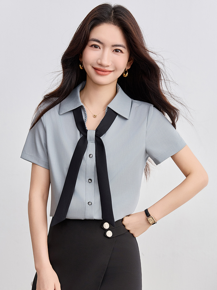 Short sleeve V-neck tops college style small shirt