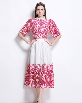 Mixed colors round neck tops embroidery high waist skirt