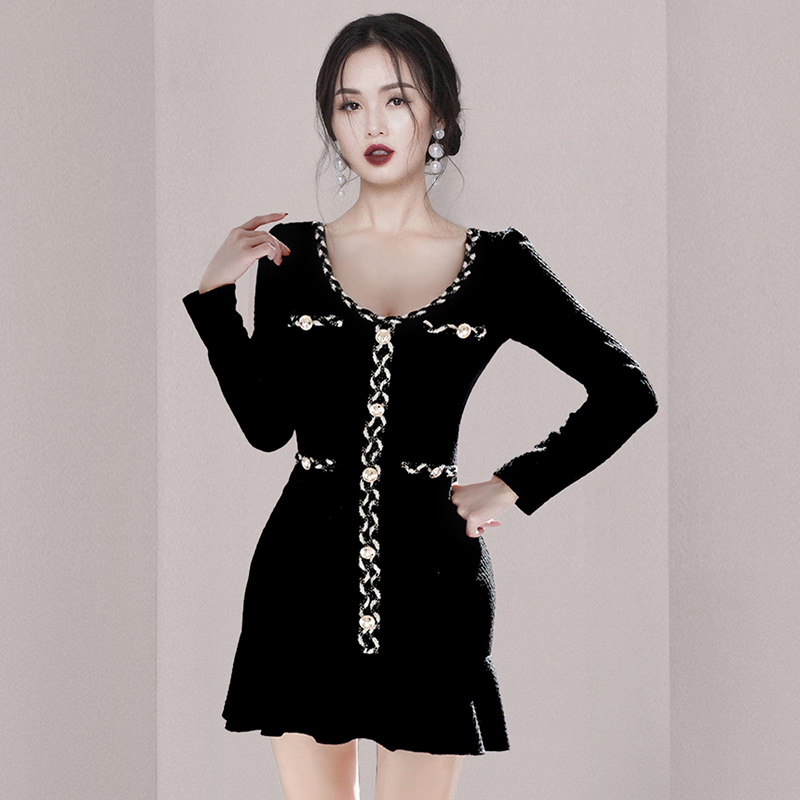 V-neck pinched waist chanelstyle slim skirt hem dress