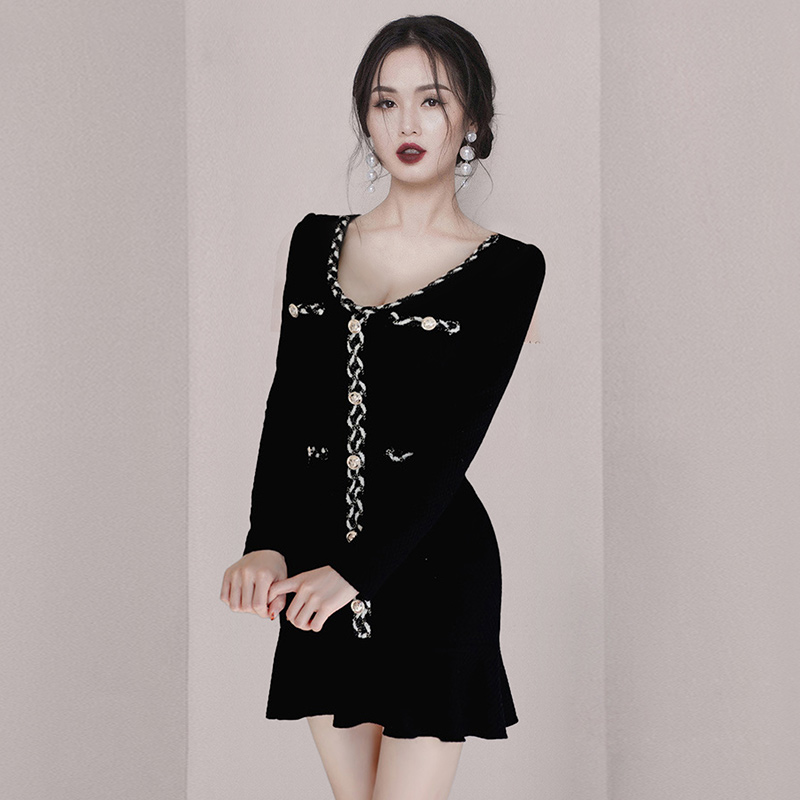 V-neck pinched waist chanelstyle slim skirt hem dress
