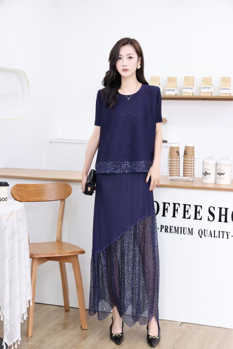 Round neck short sleeve tops splice gauze skirt a set