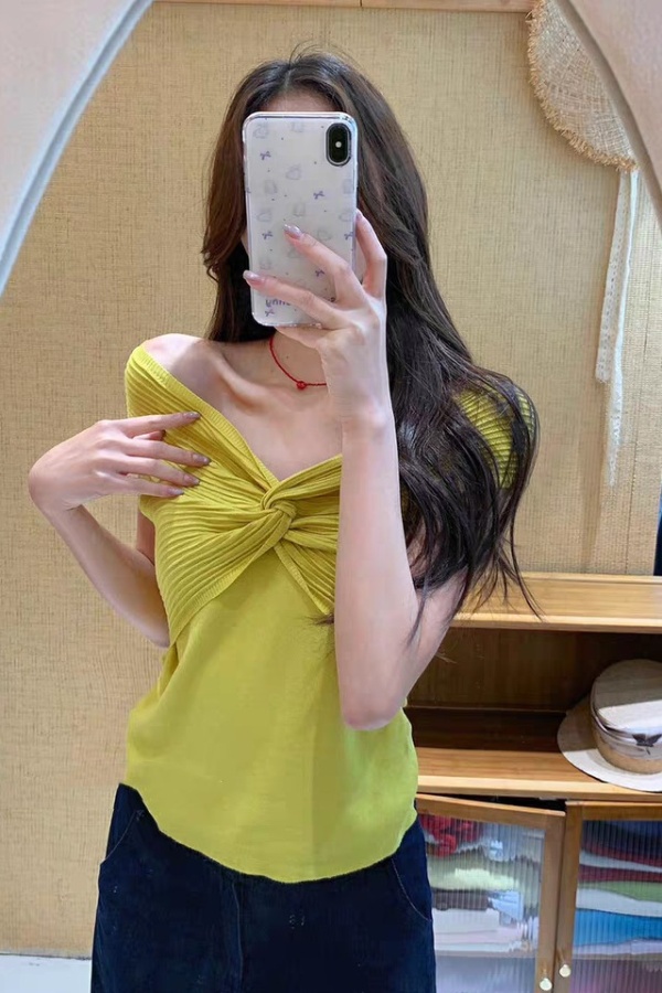 Niche summer Korean style T-shirt knitted slim sweater