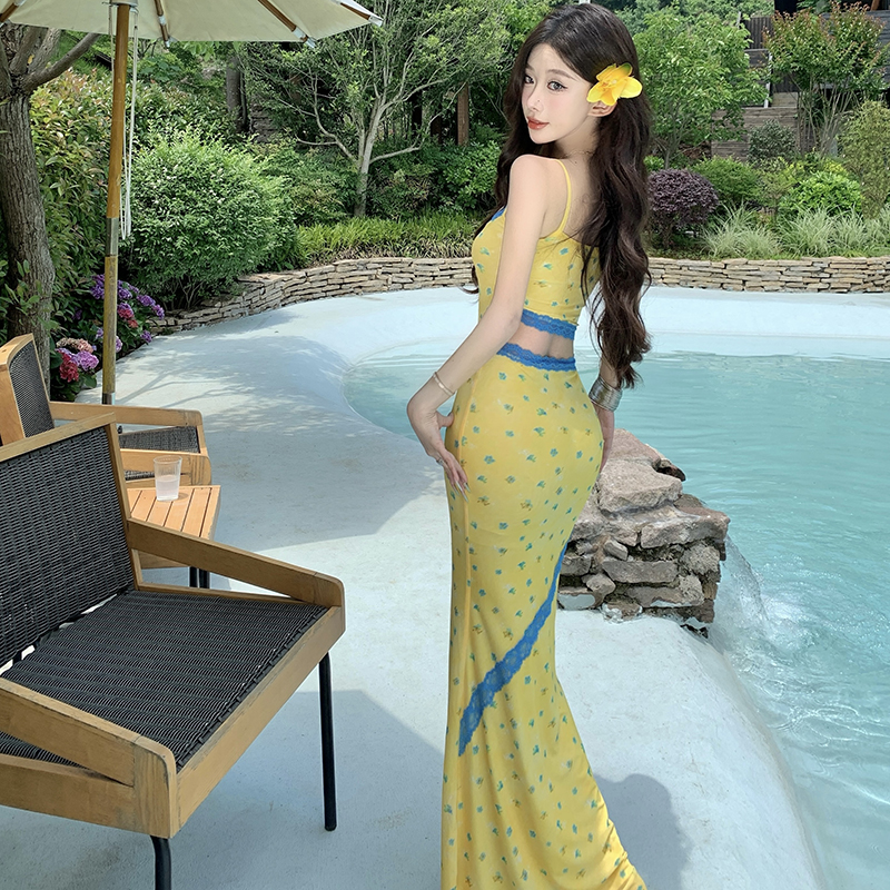 Slim temperament summer yellow splice vacation strap dress