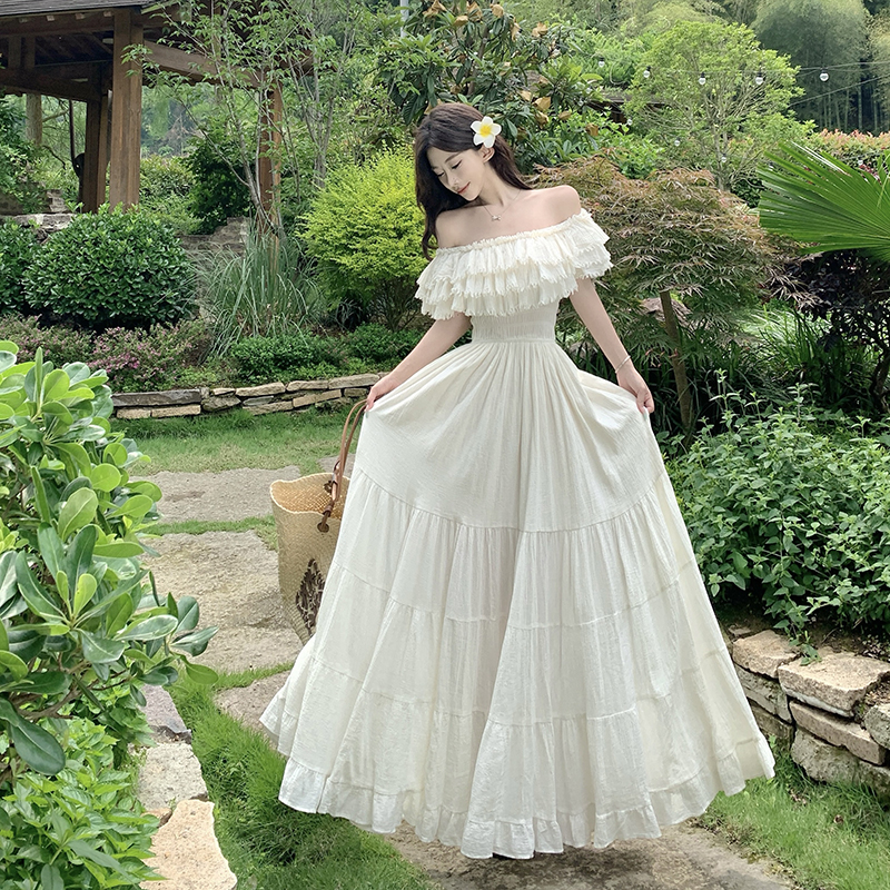 France style tender vacation national style dress