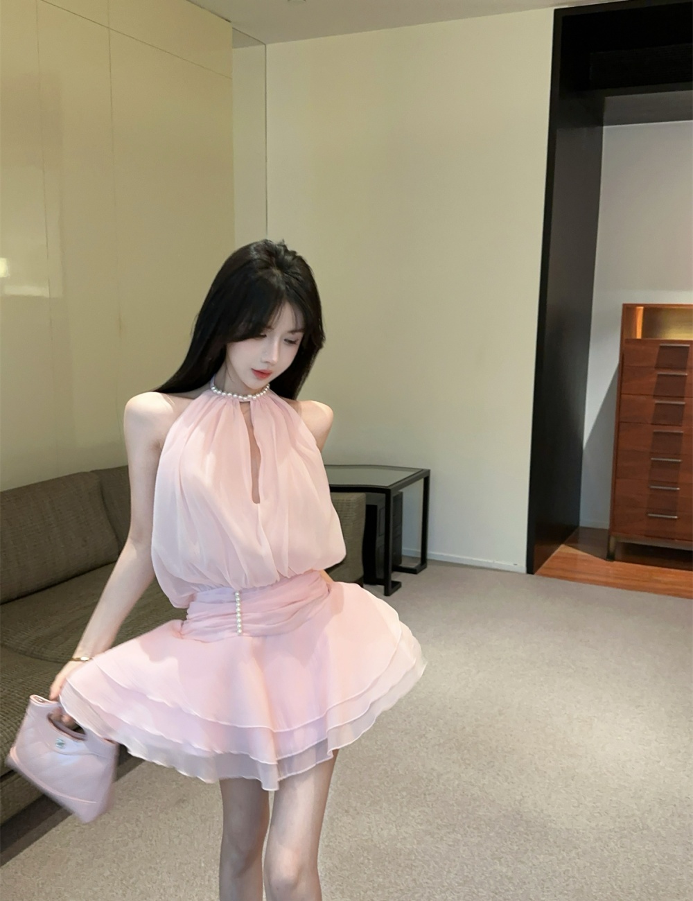 Halter thick and disorderly pearl France style dress