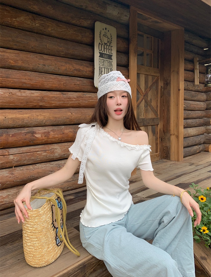 Sloping shoulder lace collar T-shirt bandage sweater