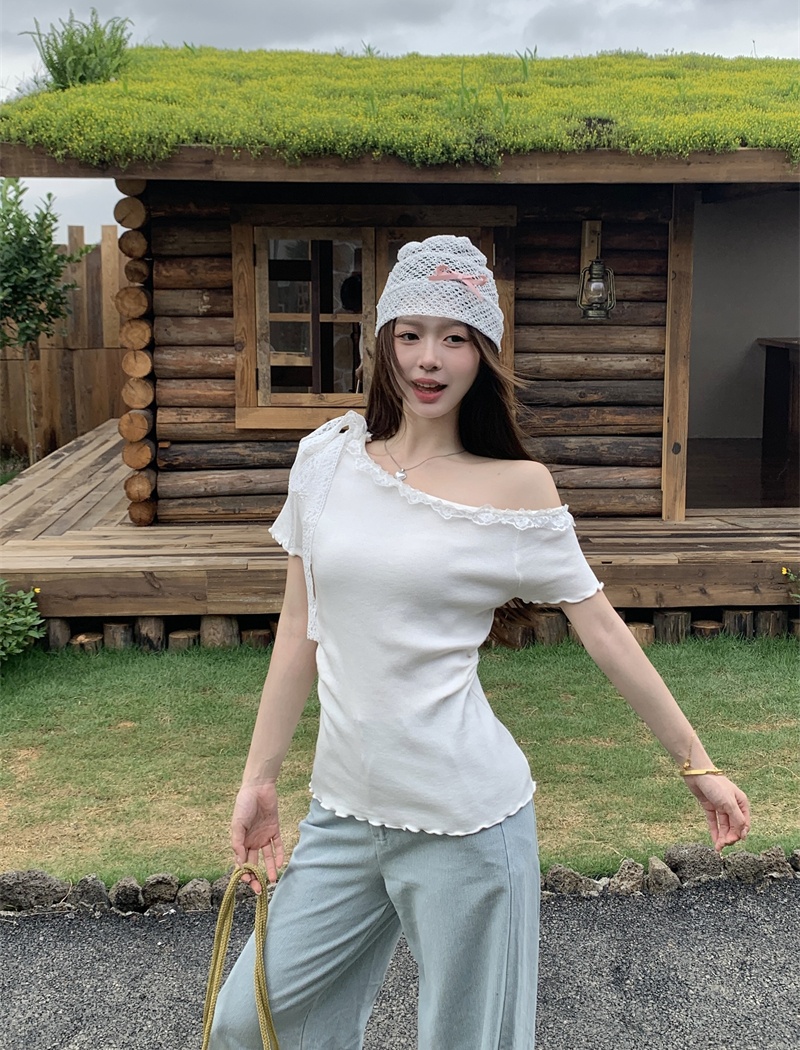 Sloping shoulder lace collar T-shirt bandage sweater