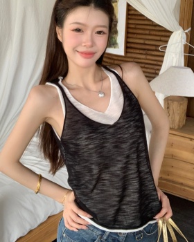 Thin sleeveless sling mixed colors Pseudo-two splice vest