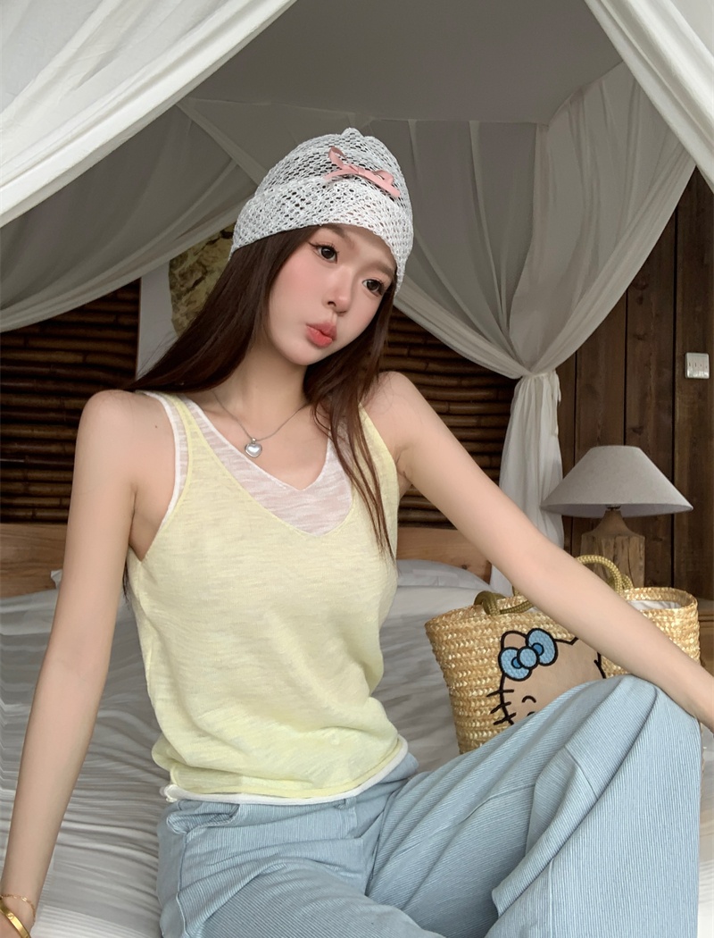 Thin sleeveless sling mixed colors Pseudo-two splice vest