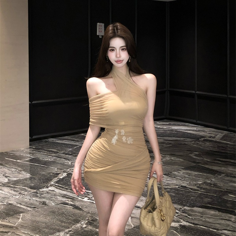 Halter chiffon package hip strapless fold dress