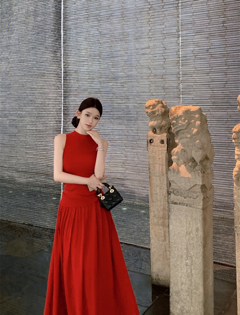 Knitted halter tops red skirt 2pcs set