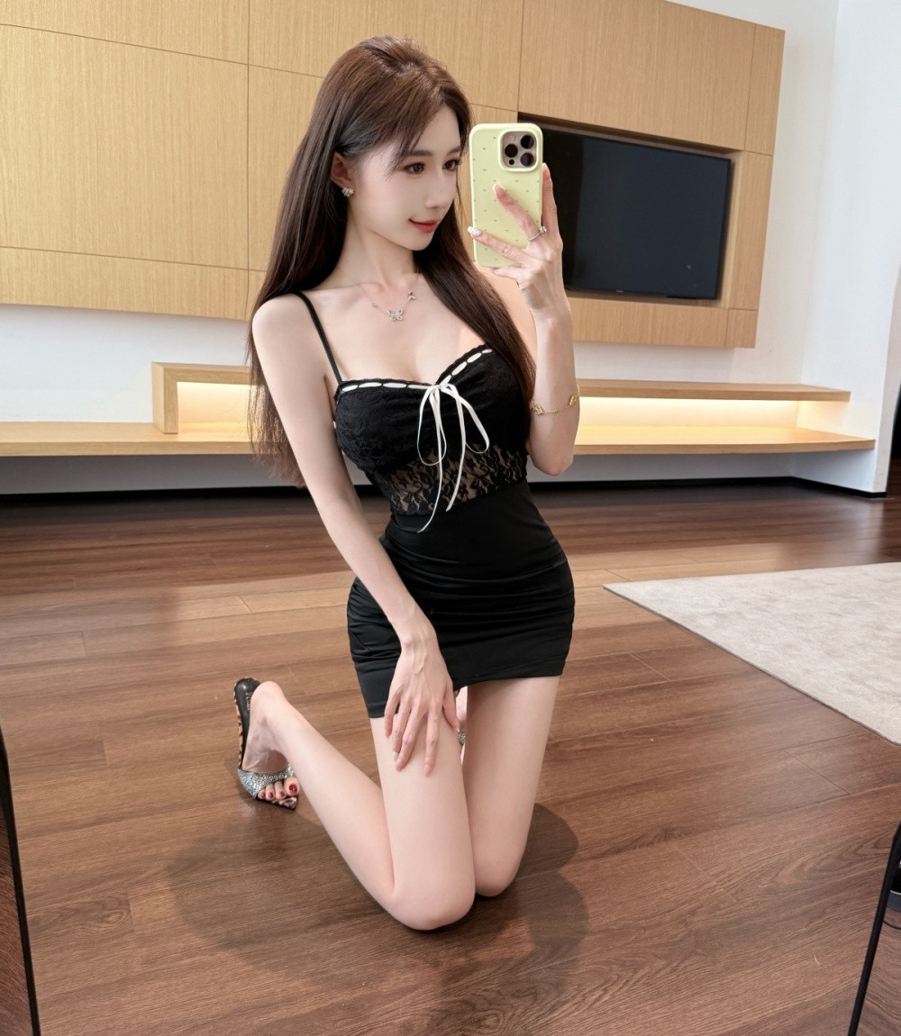 Halter sling hollow package hip mixed colors frenum dress