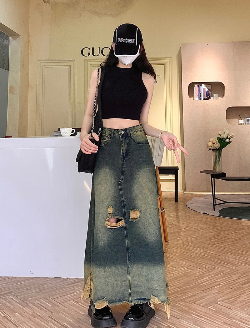 Big skirt burr holes denim skirt