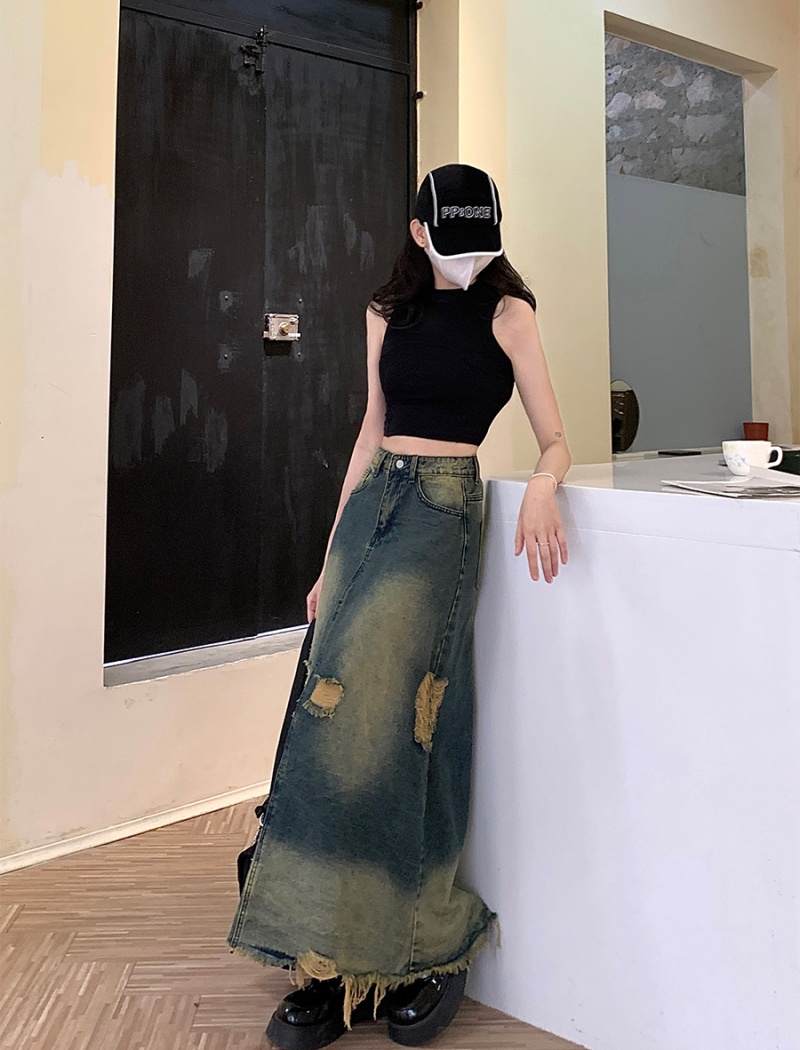 Big skirt burr holes denim skirt