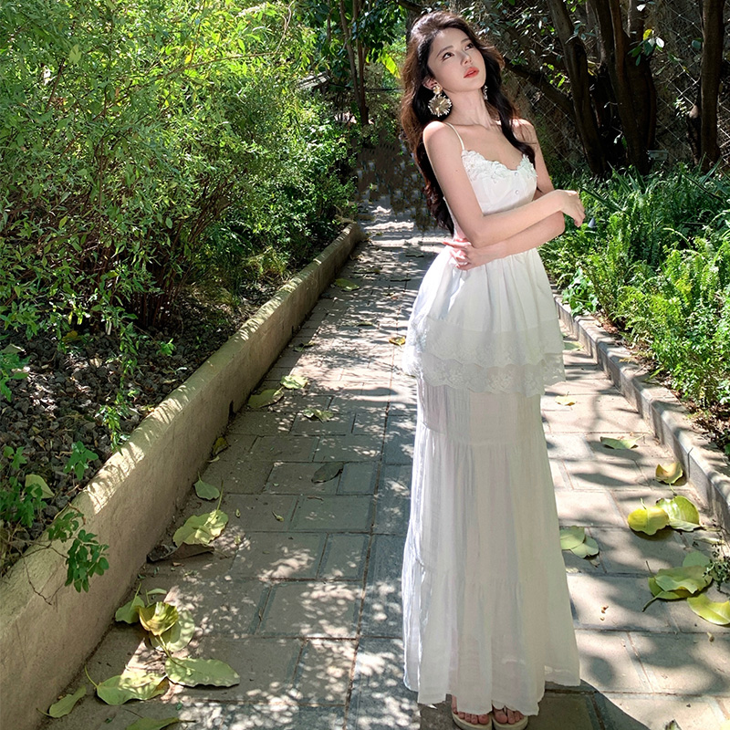 Cake lady skirt white halter tops a set