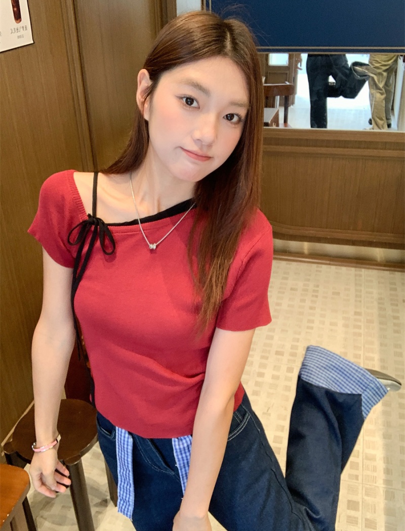 Slim irregular tops red oblique collar T-shirt a set