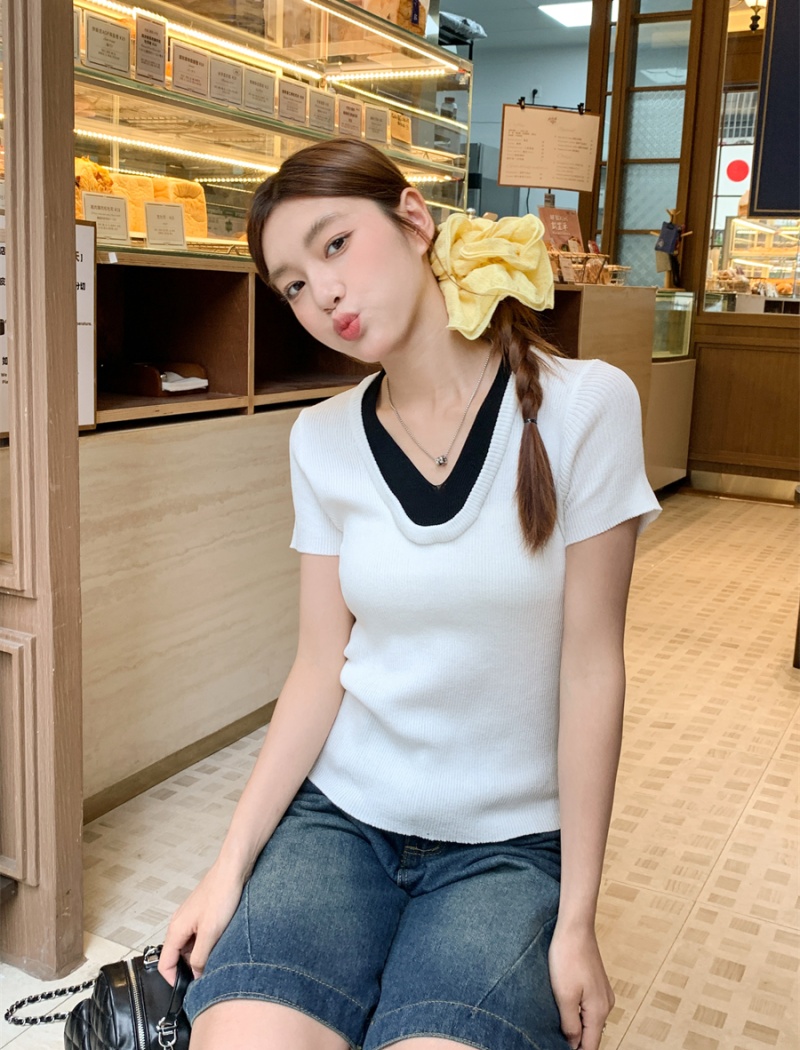Short sleeve white mixed colors V-neck summer tops