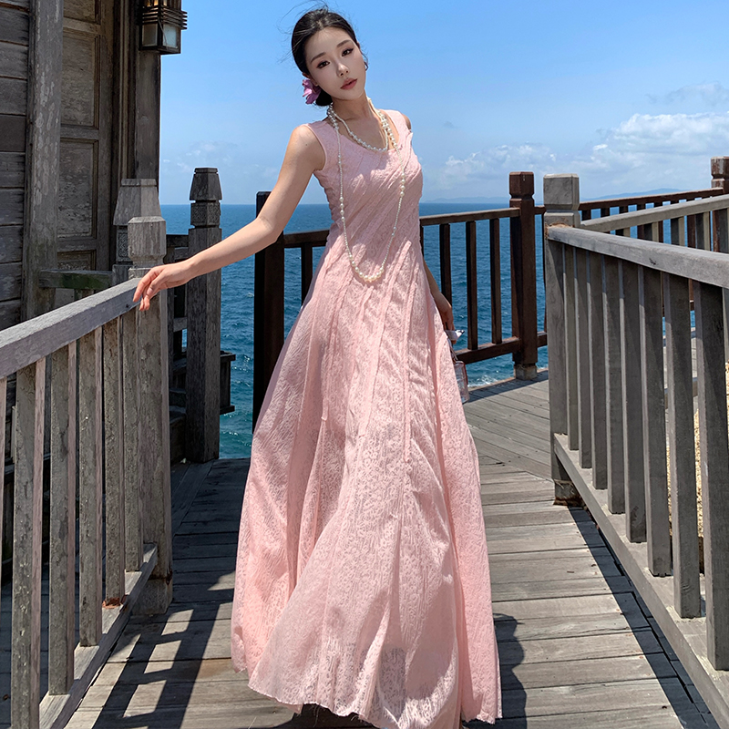 Long lace pink dress