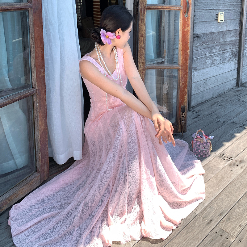 Long lace pink dress