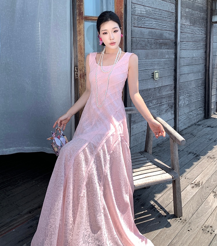 Long lace pink dress