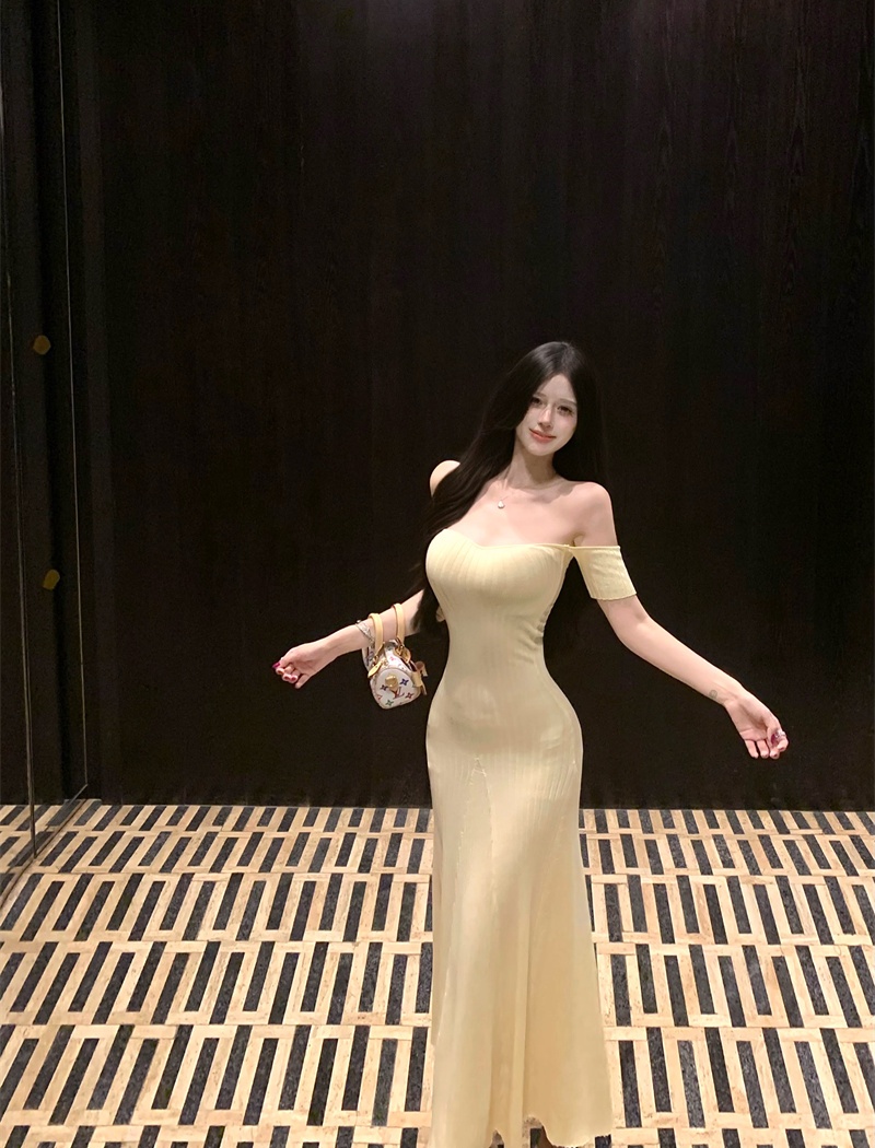 Horizontal collar summer package hip temperament dress