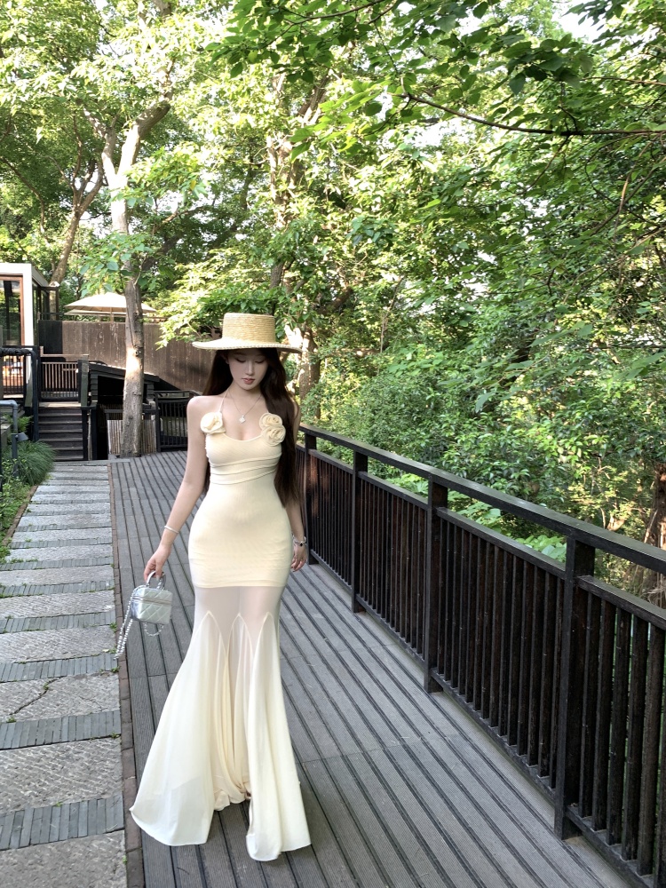 Slim halter commuting applique long frenum dress