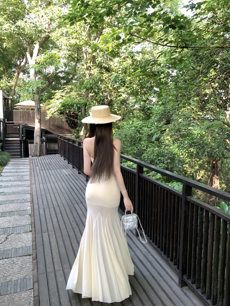 Slim halter commuting applique long frenum dress
